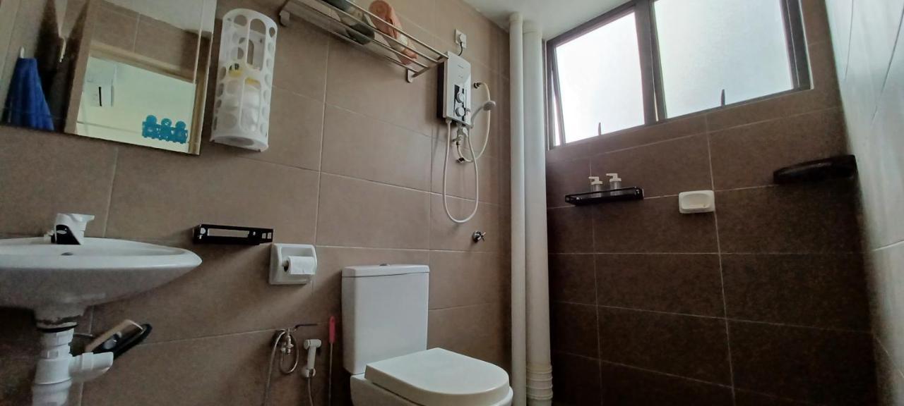 Homestay Arc Austin Hills Jb 4-5Pax Джохор Бахру Екстериор снимка